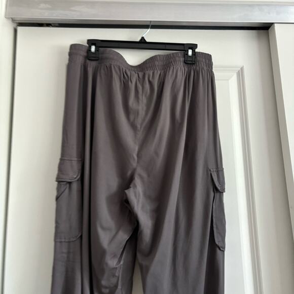 Torrid Pull-On Wide Leg Stretch Challis Cargo Pant Sz 0T / L Athleisure Lounge - Picture 5 of 11
